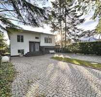 Haus zum Kaufen in Falkensee 1.075.000,00 € 220 m²