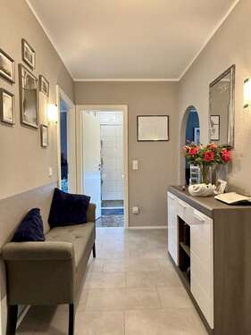 Foto - Wohnung zum Kaufen in Köln Zollstock 269.000,00 € 77.56 m²