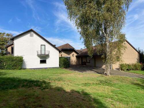 Foto - Haus zum Kaufen in Kürten 880.000,00 € 415 m²