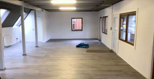 Foto - Büro in Karlsbad 800,00 € 120 m²