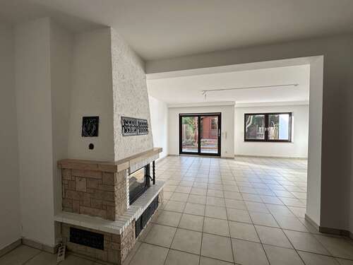 Foto - Haus zum Mieten in Zirndorf 1.450,00 € 145 m²