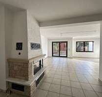 Haus zum Mieten in Zirndorf 1.450,00 € 145 m²