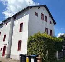 Wohnung zum Mieten in Halle 300,00 € 50 m²