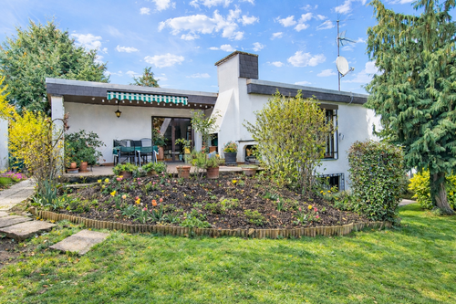 Foto - Haus zum Kaufen in Idstein 889.000,00 € 223.43 m²