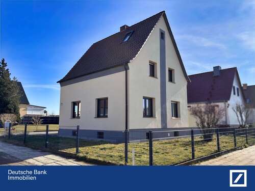 Foto - Haus zum Kaufen in Oschersleben 359.000,00 € 102.94 m²