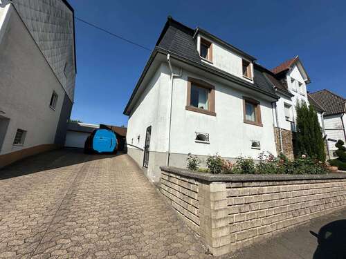 Foto - Haus zum Kaufen in Heusweiler-Holz 260.000,00 € 134 m²