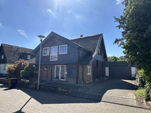 Foto - Haus zum Kaufen in Bergisch Gladbach 710.000,00 € 262 m²