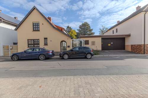 Foto - Haus zum Kaufen in Fußgönheim 550.000,00 € 200 m²
