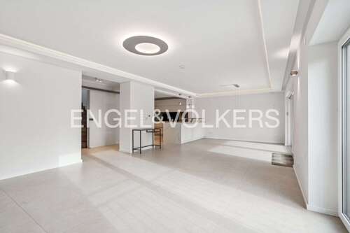 Foto - Haus zum Mieten in Frankfurt am Main 3.750,00 € 225 m²