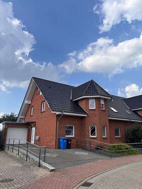 Foto - Haus zum Kaufen in Rühen 399.000,00 € 220 m²
