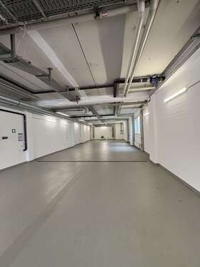 Foto - Halle in Berlin 8.912,40 € 375.48 m²