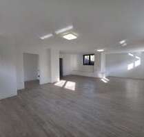Büro in Köln 997,00 € 130 m² - 997,00&nbsp;EUR Kaltmiete, ca.&nbsp; 130,00&nbsp;m&sup2; in Köln (PLZ: 50969)
