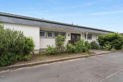 Foto - Haus zum Kaufen in Bornheim 599.000,00 € 141 m²
