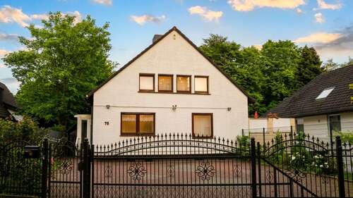 Foto - Haus zum Kaufen in Hamburg Jenfeld 859.000,00 € 205 m²