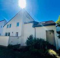 Haus zum Kaufen in Neu-Isenburg 989.900,00 € 271 m²