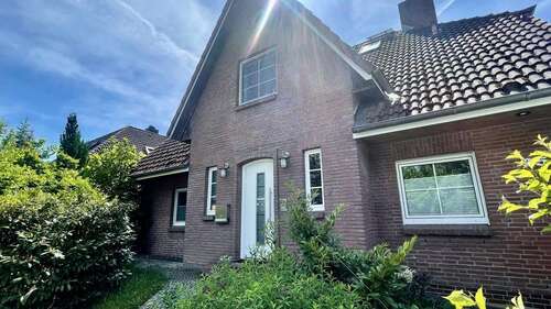 Foto - Haus zum Kaufen in Reinfeld 499.000,00 € 250 m²