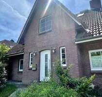 Haus zum Kaufen in Reinfeld 499.000,00 € 250 m²