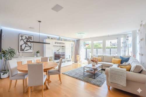 Foto - Haus zum Kaufen in Karlsfeld 1.298.000,00 € 170 m²