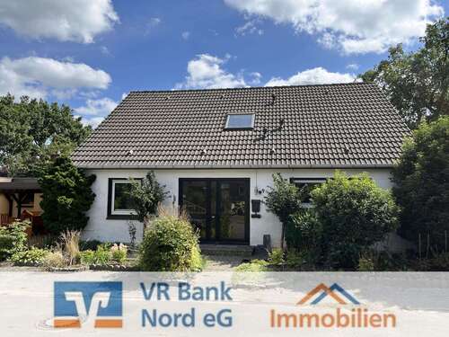 Foto - Haus zum Kaufen in Tetenhusen 219.000,00 € 174 m²