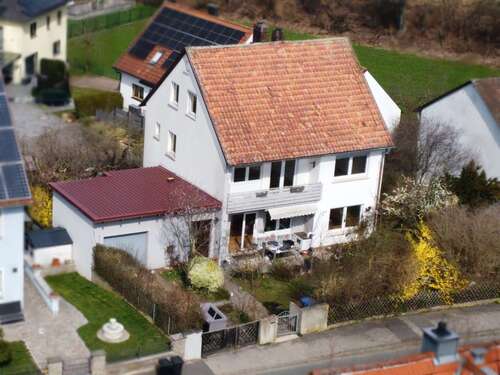 Foto - Haus zum Kaufen in Neustadt an der Aisch 300.000,00 € 165 m²