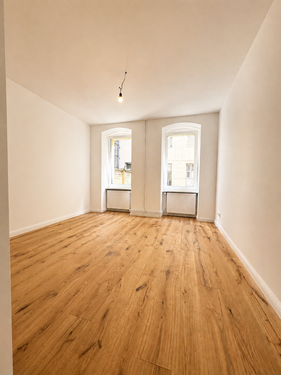 Foto - Wohnung zum Mieten in Berlin 700,00 € 27.59 m²