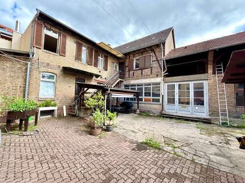 Foto - Haus zum Kaufen in Karlsruhe 1.550.000,00 € 471 m²