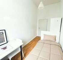 WG-Zimmer in Berlin 680,00 € 10 m²