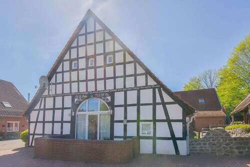 Foto - Haus zum Kaufen in Hasbergen, Kreis Osnabrück 630.000,00 € 550 m²