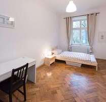 WG-Zimmer in München 850,00 € 16 m²