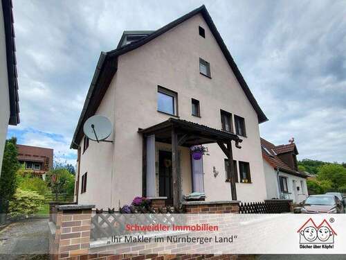 Foto - Haus zum Kaufen in Simmelsdorf 198.000,00 € 107 m²