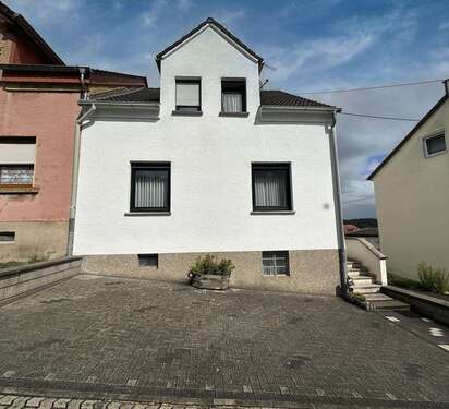 Foto - Haus zum Kaufen in Wadgassen 148.000,00 € 120 m²