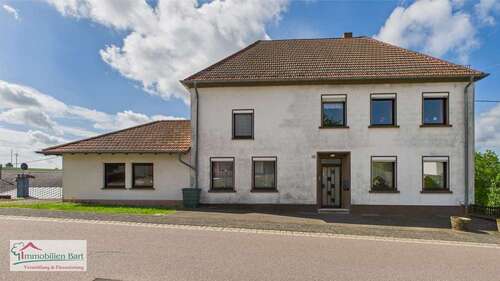 Foto - Haus zum Kaufen in Freudenburg 185.000,00 € 228 m²