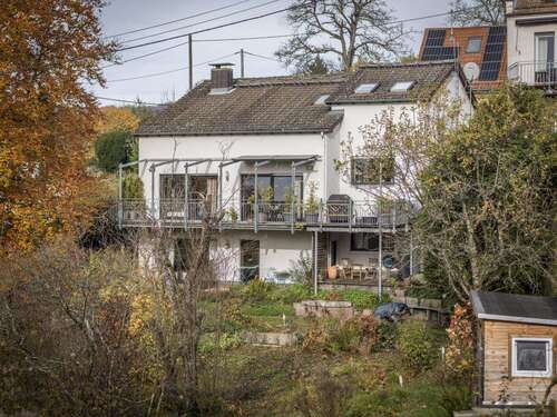 Foto - Haus zum Kaufen in Wiesbaden 985.000,00 € 206.96 m²