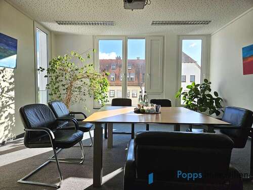 Foto - Büro in Kelkheim (Taunus) 3.000,00 € 216 m²