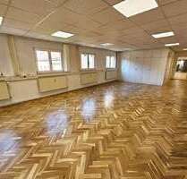 Büro in Pirna 2.500,00 € 300 m²