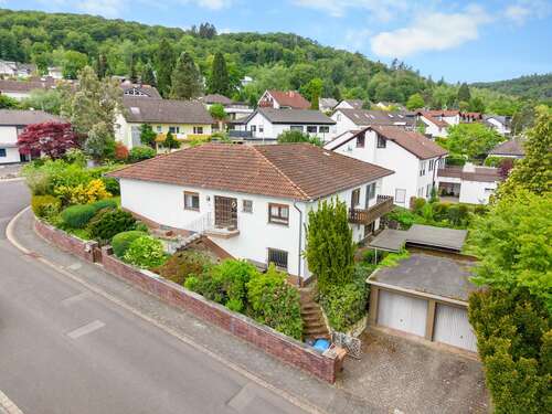 Foto - Haus zum Kaufen in Kelkheim (Taunus) Fischbach 849.000,00 € 242.5 m²