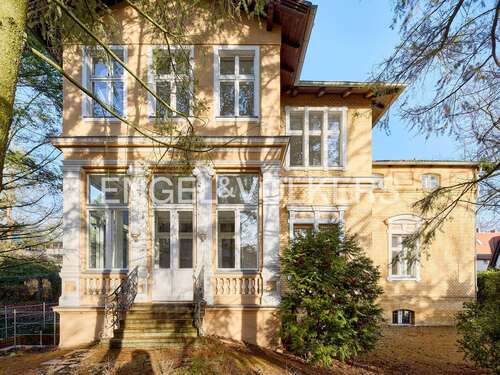 Foto - Haus zum Kaufen in Berlin Westend 2.650.000,00 € 335.14 m²