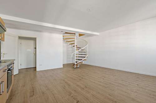 Foto - Wohnung zum Mieten in Halle 590,00 € 65 m²