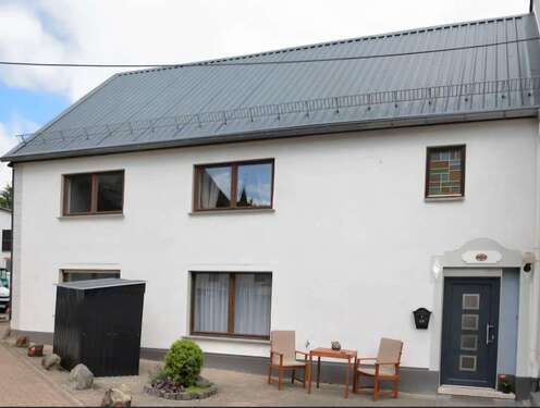 Foto - Haus zum Kaufen in Neunkirchen 148.000,00 € 135 m²