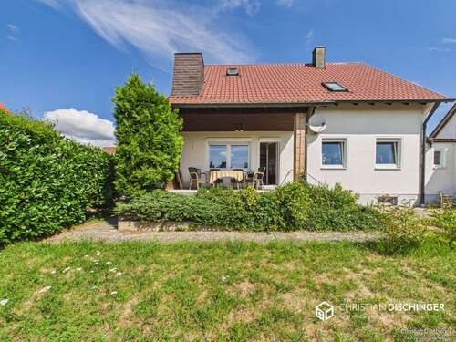 Foto - Haus zum Kaufen in Lappersdorf Hainsacker 679.000,00 € 135 m²