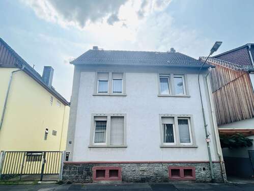 Foto - Haus zum Kaufen in Hanau Steinheim 420.000,00 € 230 m²