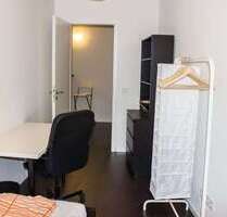 WG-Zimmer in Berlin 680,00 € 10 m²
