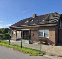 Haus zum Mieten in Moers 1.500,00 € 160 m²