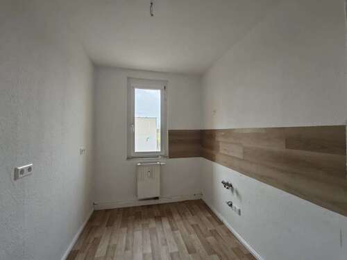 Foto - Wohnung zum Mieten in Bernburg (Saale) 326,00 € 59.21 m²
