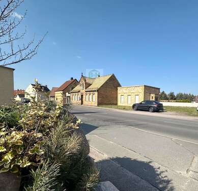 Foto - Haus zum Kaufen in Pouch 99.900,00 € 200 m²
