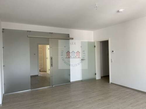 Foto - Wohnung zum Mieten in Zwickau 688,00 € 86 m²