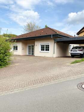 Foto - Haus zum Kaufen in Oberstaufenbach 385.000,00 € 173 m²