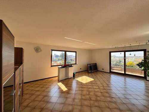 Foto - Wohnung zum Mieten in Flörsheim am Main 1.410,00 € 123 m²