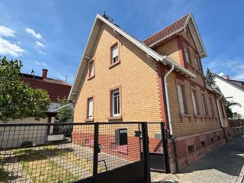 Foto - Haus zum Kaufen in Mörfelden-Walldorf 650.000,00 € 181.23 m²