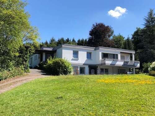 Foto - Haus zum Mieten in Wenden 1.350,00 € 145 m²